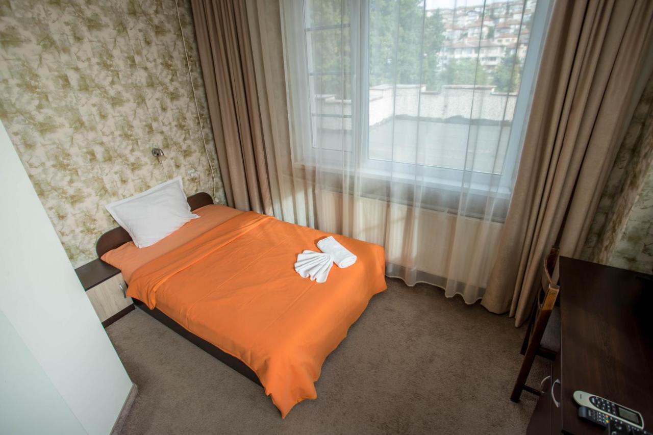 Park Hotel Ivailo Wielkie Tyrnowo Zewnętrze zdjęcie