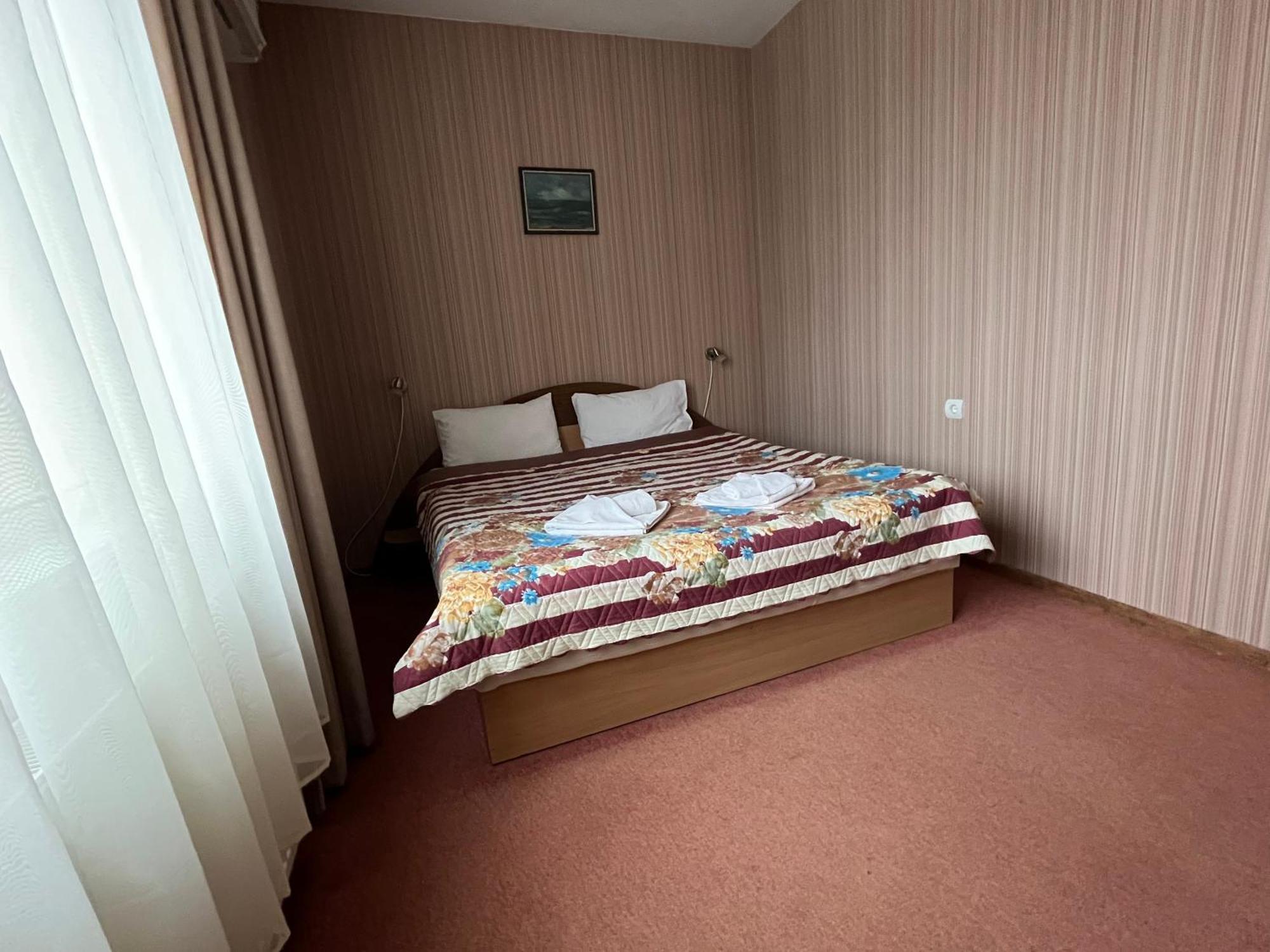 Park Hotel Ivailo Wielkie Tyrnowo Pokój zdjęcie