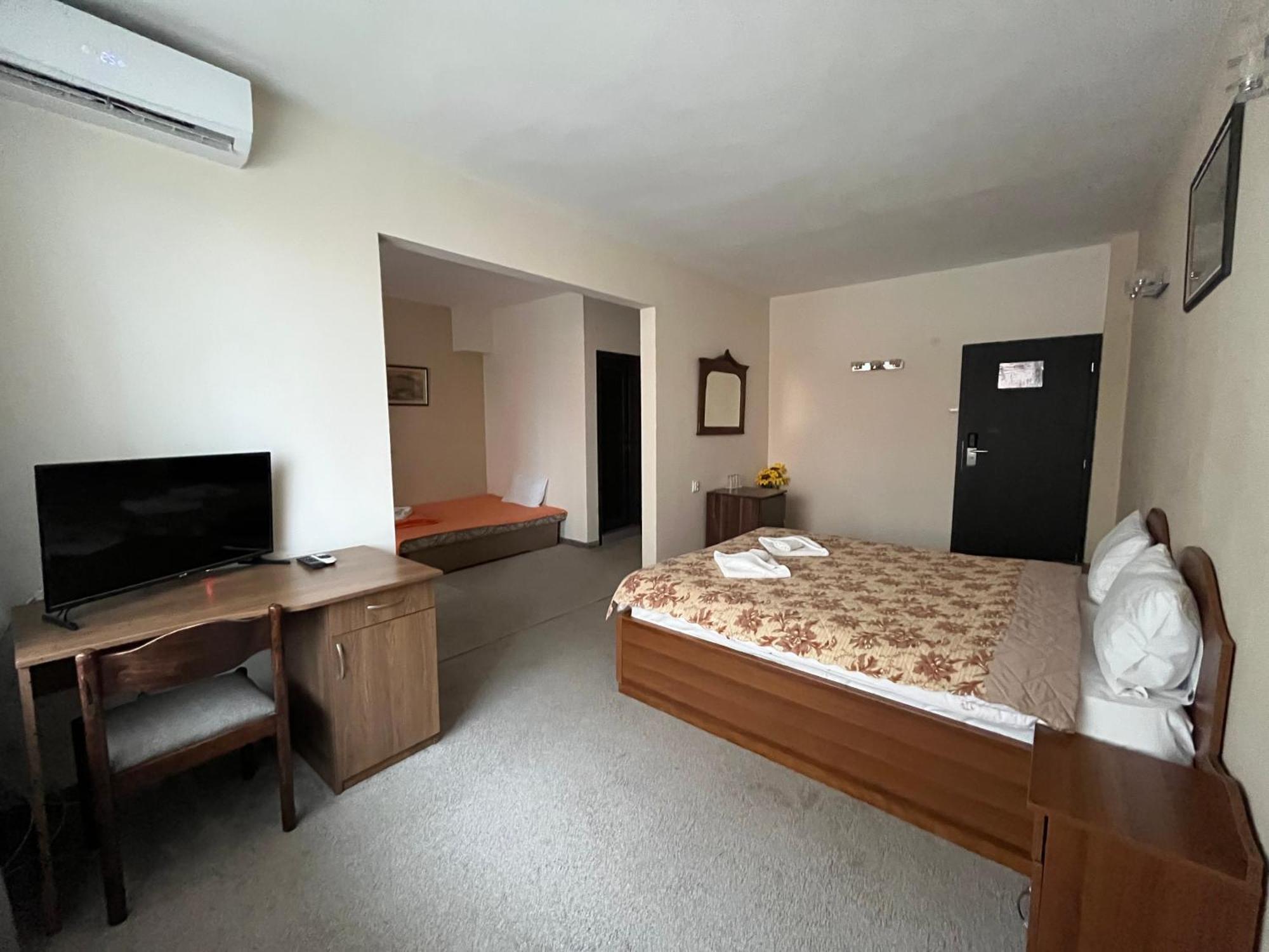Park Hotel Ivailo Wielkie Tyrnowo Pokój zdjęcie